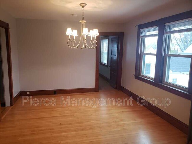 Photo - 133 Brook St