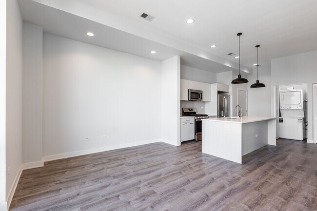 Photo - 2250 W Lawrence Ave Unidad 402