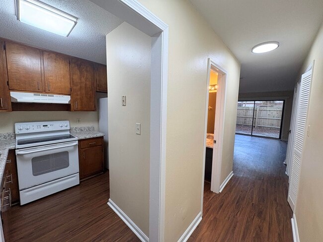 Photo - 3701 Donovan Dr