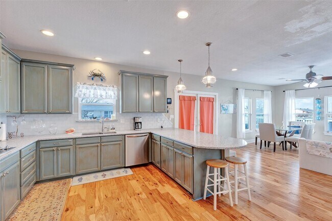 Photo - 126 Driftwood Rd