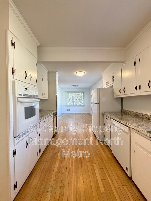 Photo - 1273 Becket Dr NE