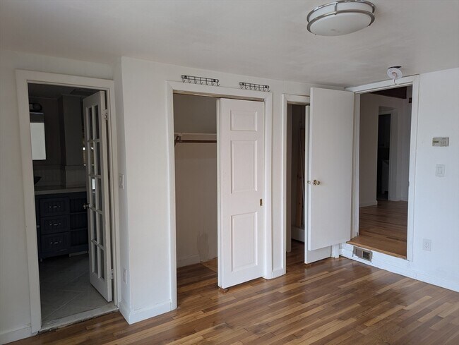 Photo - 144 Lake Shore Dr