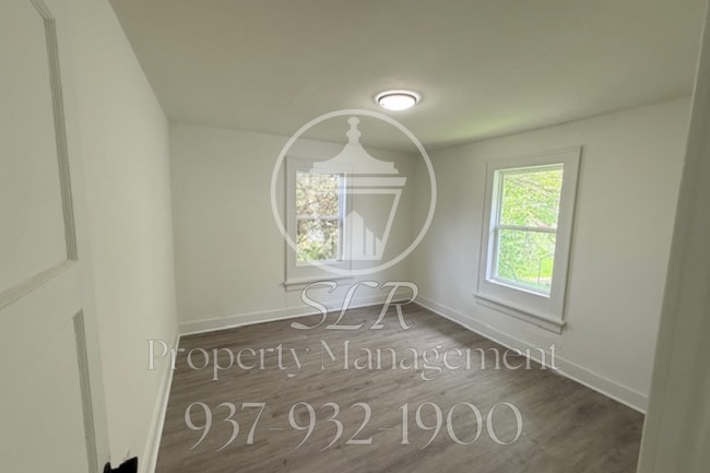 Photo - 3925 Hoover Ave