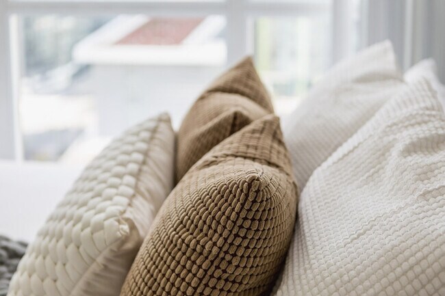 Photo - 168 Dan Leckie Way Unit ID1345949P