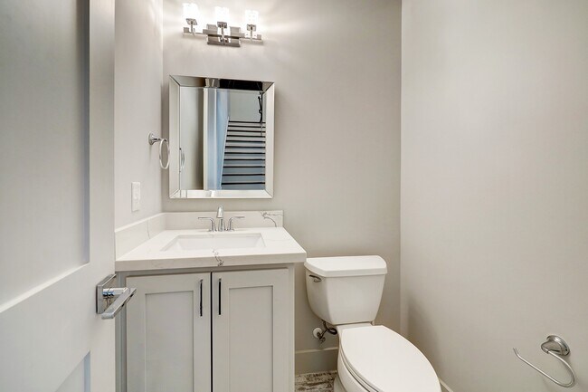 Photo - 609 W Pierce St