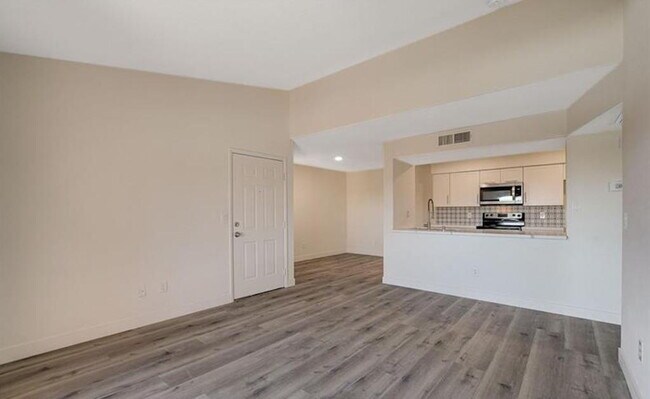 Photo - MODERN 1 BED 1 BATH CONDO AT COPPER SANDS! Unit 2014