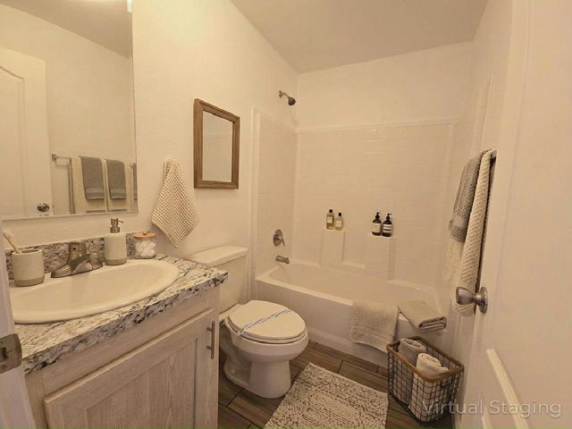 Photo - 3401 N Walnut Rd