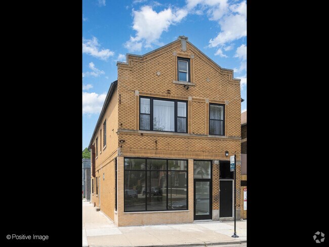 Building Photo - 846 N Ashland Ave Unit 1R Rental