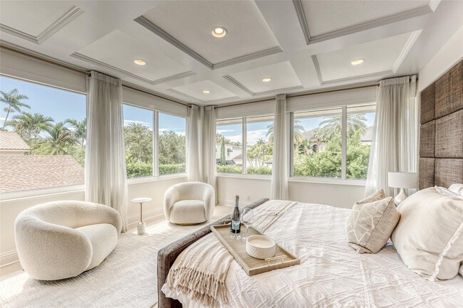 Photo - 524 Poinciana Dr