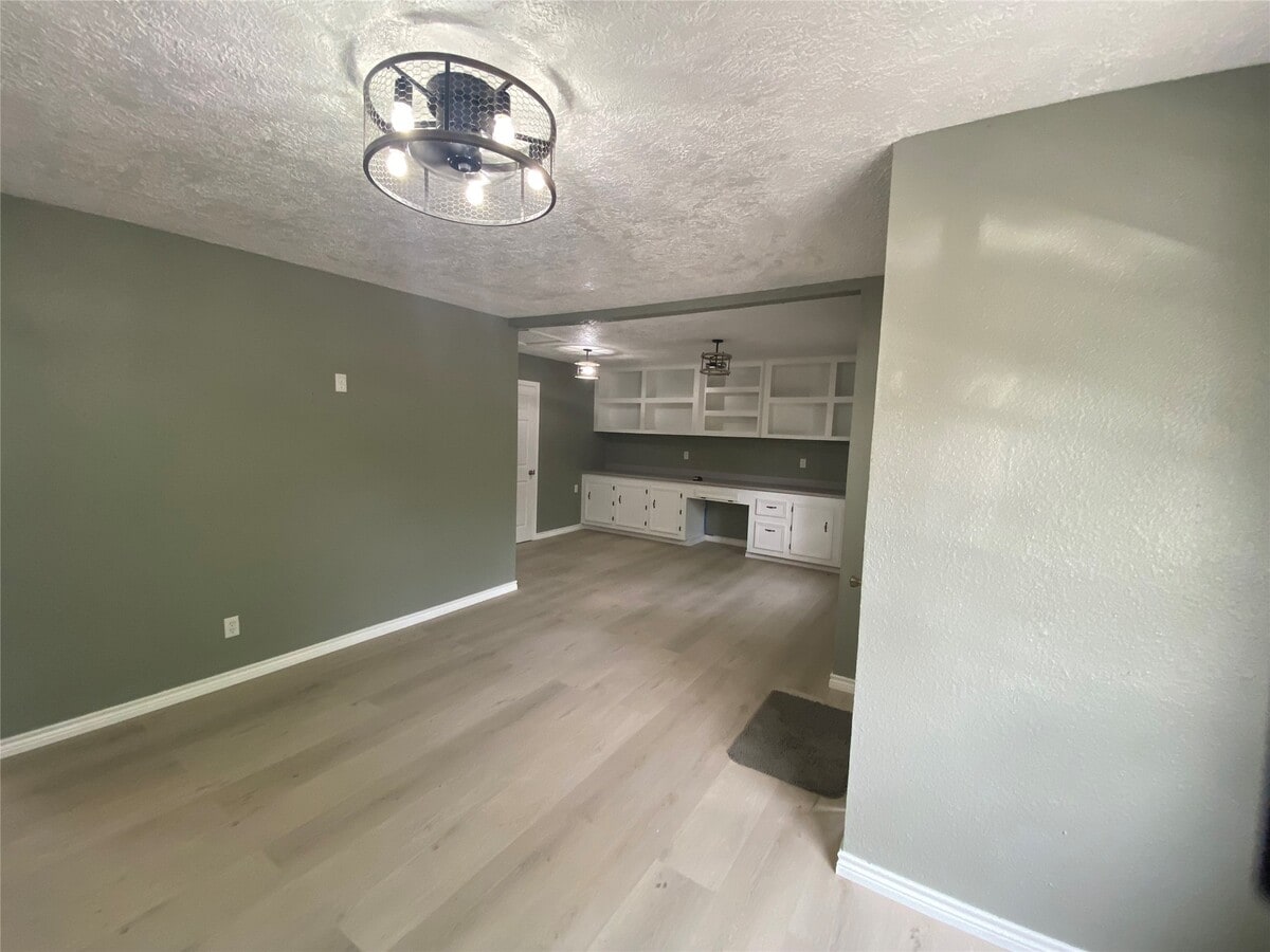 Photo - 13068 TX-146