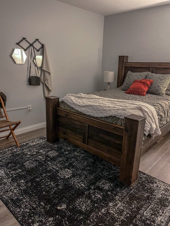 Bedroom - 11 N Miami St Unit 1