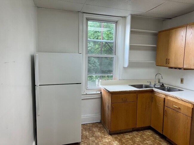 Photo - 5526 Howe St Unit 3rd Floor