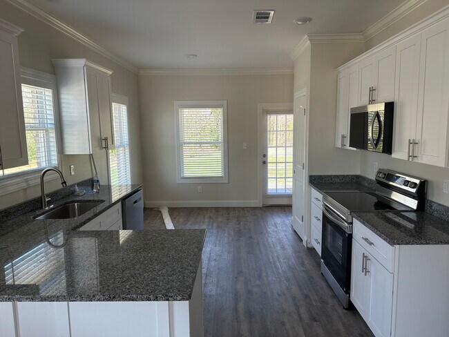 Photo - 191 Willowbrook Dr