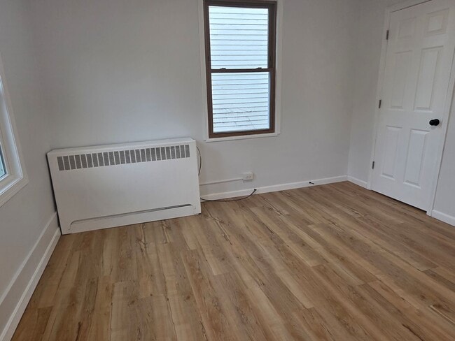 Photo - Newly Updated 2 bedroom apartment located in Knoxville