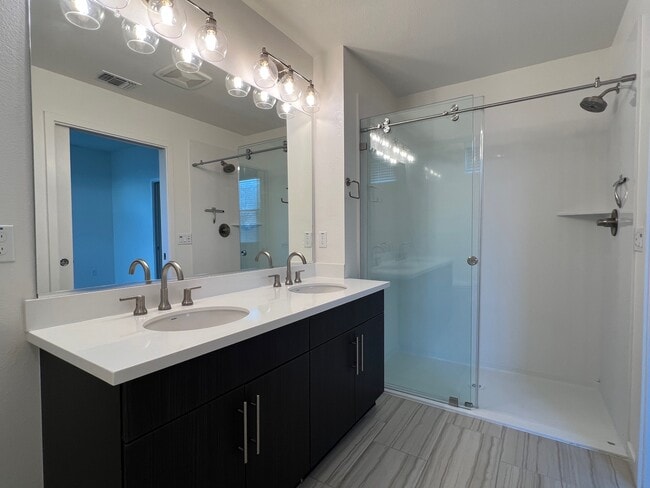 Photo - The Flats at the Mill at Broadway