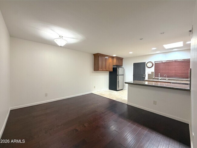 8331 E Valley Vista Dr