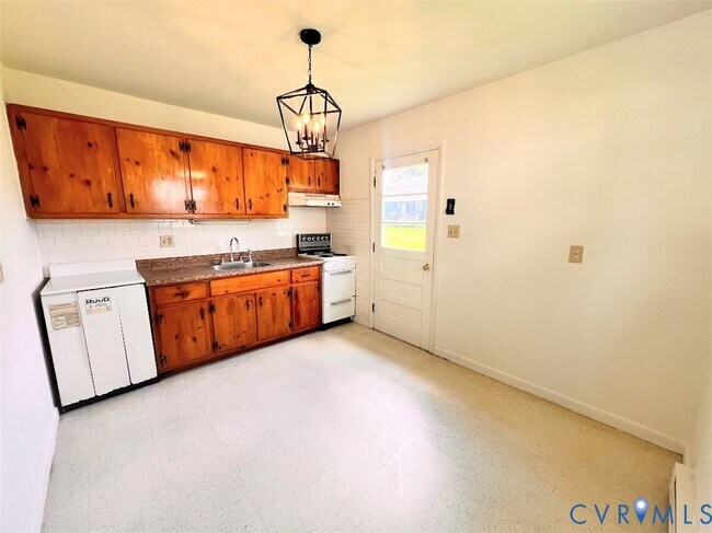 Photo - 506 N 8th Ave