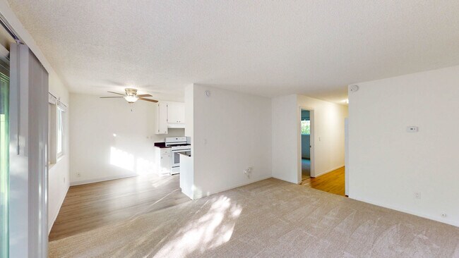 Photo - 980 Ignacio Blvd Unidad 9