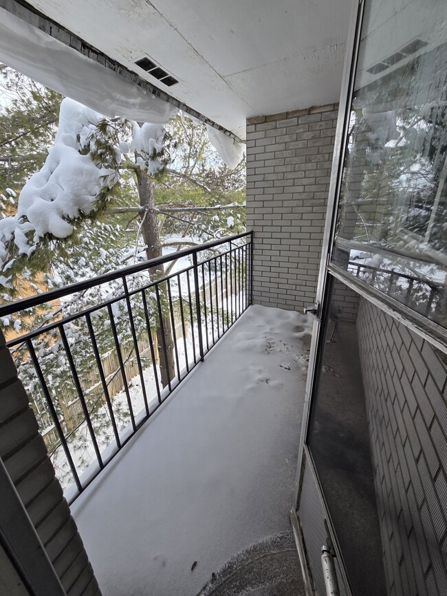 Photo - 87 Westwood Dr Unit 305