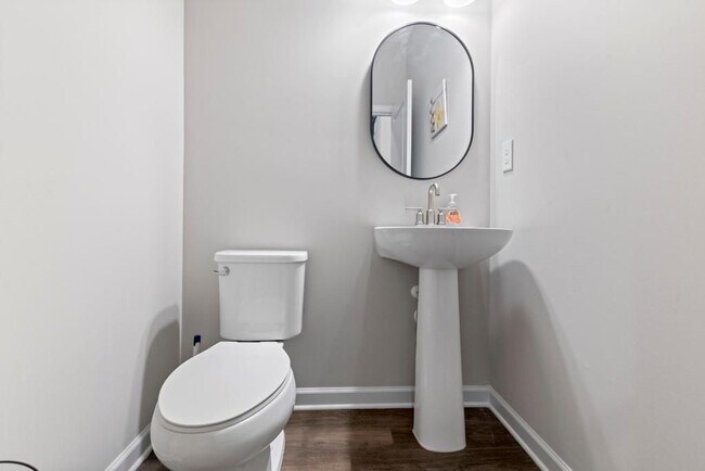 Photo - 1010 Valley Rock Dr