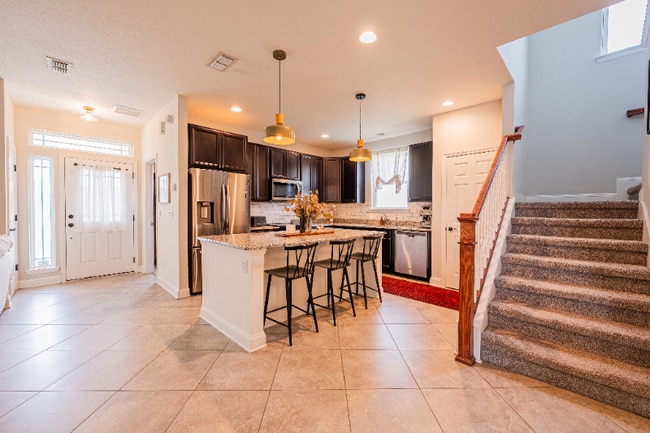 Photo - 419 Vineyard Ln