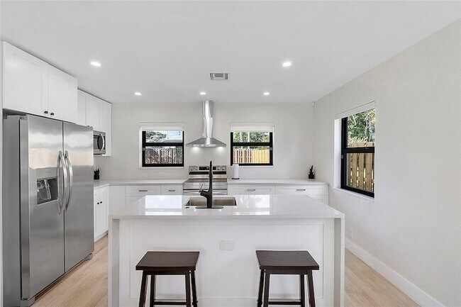 Photo - 513 NW 17th Ave