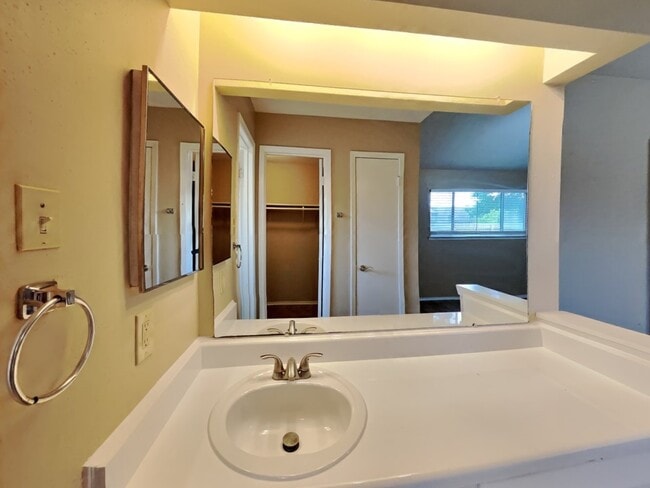 Photo - 2818 Mayflower Landing Ct