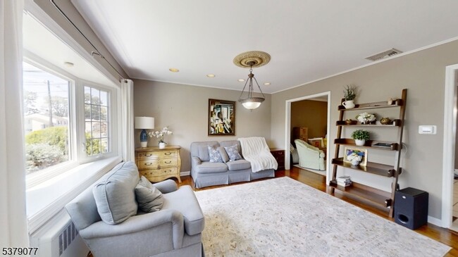 Photo - 827 Savitt Pl