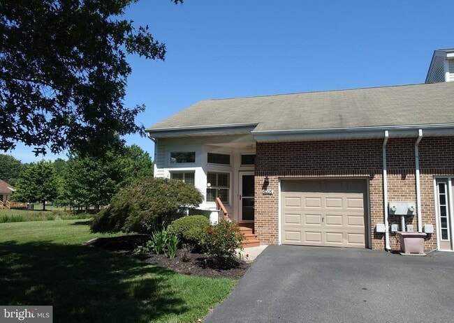 Building Photo - 6006 Bridgepointe Dr Rental