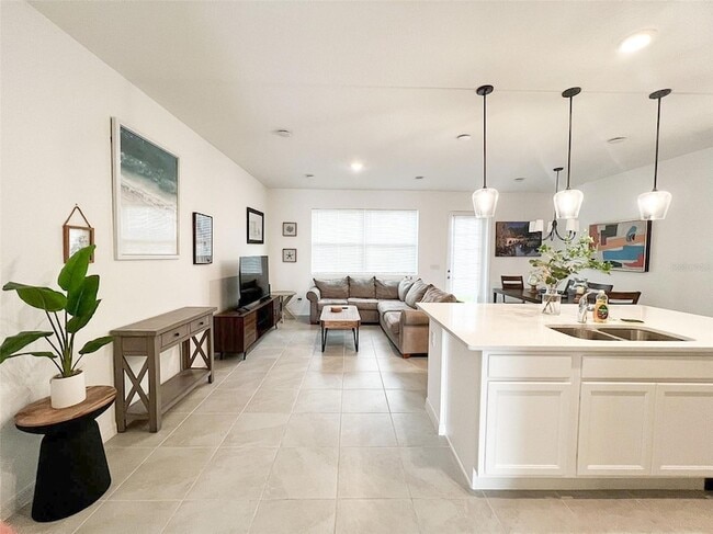 Photo - 868 Longboat Dr