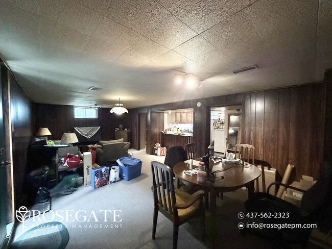 Photo - All-Inclusive 1-Bedroom Basement Apartment with Internet & Cable Included – Scarborough Unit 2