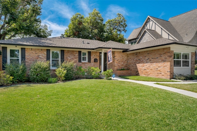 Photo - 6116 St Moritz Ave Casa