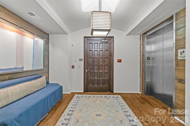 Photo - 1172 Queens Rd Unit 8