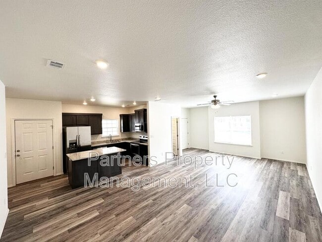 Photo - 823 S Amarillo Ave