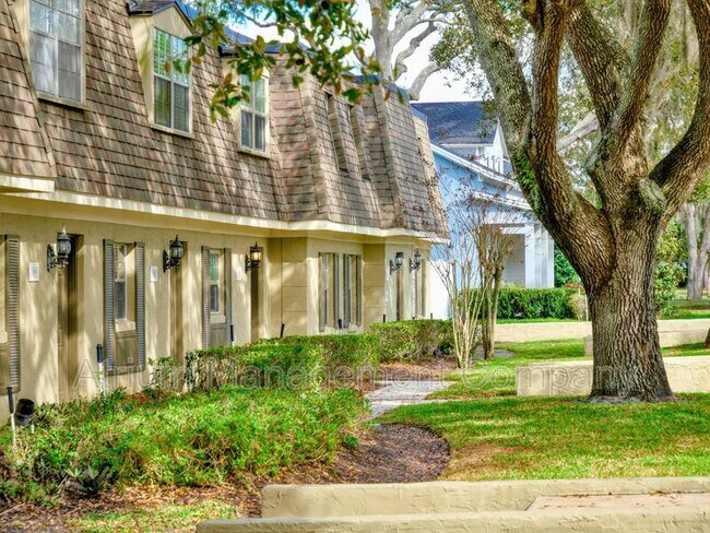 Photo - 1917 Woodcrest Dr Unidad C Rental