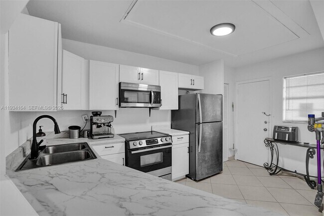 Photo - 1780 NE 191st St Unit 304-2