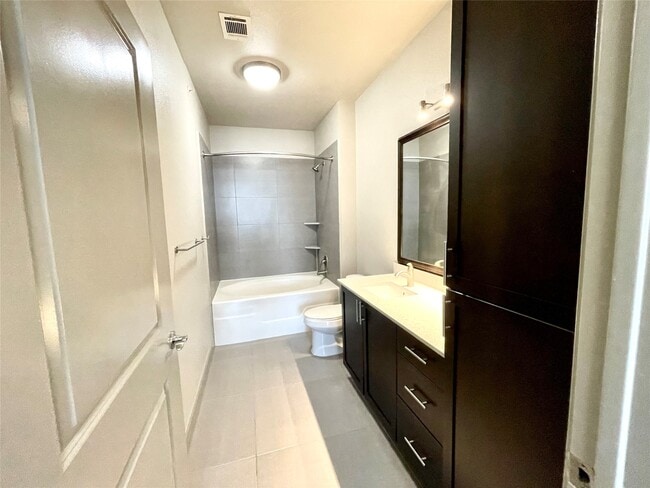 Photo - 3788 Richmond Ave. Unidad 1225