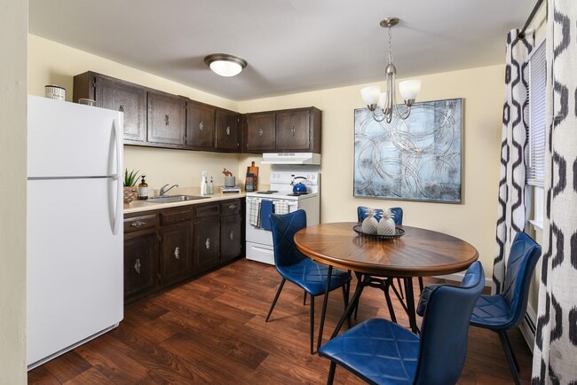 DSC_6090 - Northgate Village