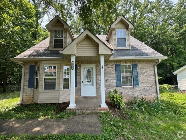 Building Photo - Cozy Single Family Home