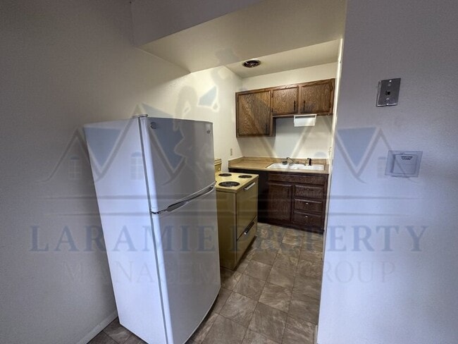 Photo - 702 Downey St Unidad 17