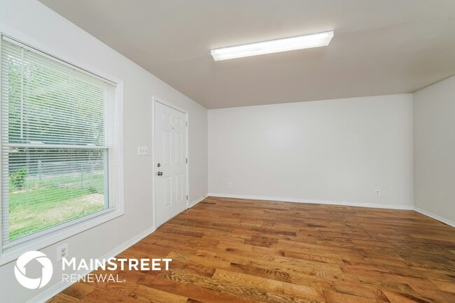 Photo - 2223 St Louis Ave