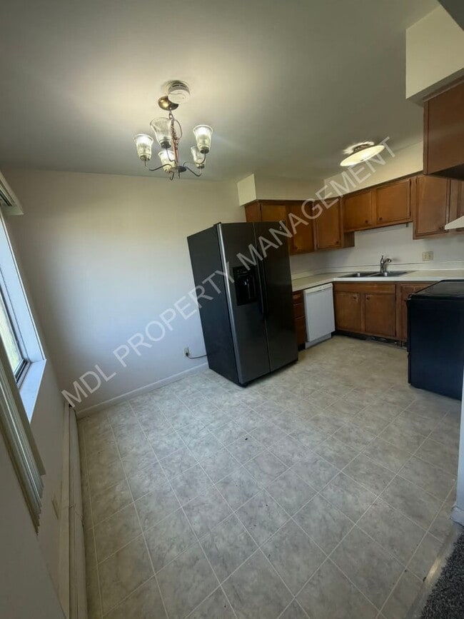 Photo - 2225 Weiss St Unit 1