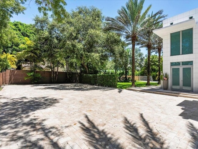 Photo - 3917 S Le Jeune Rd