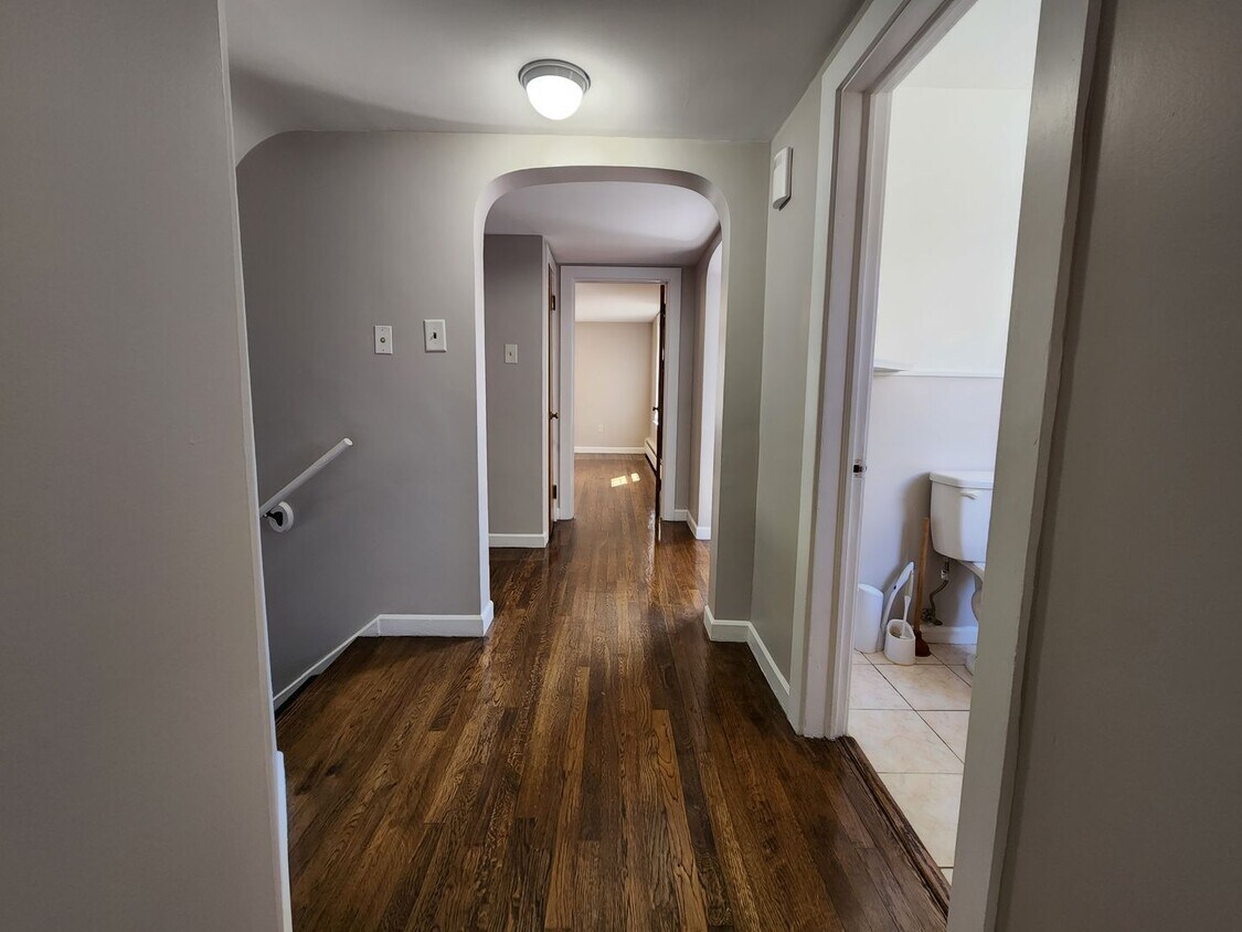Photo - 122 S Lippincott