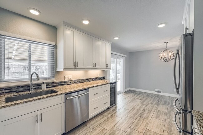 Photo - 6358 Brooks Dr