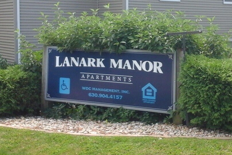 Lanark Manor - Lanark Manor Apartments