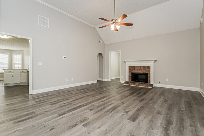 Photo - 217 Whitney Ln