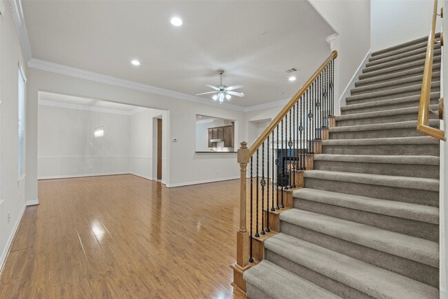 Photo - 2919 Royal Oaks Grove