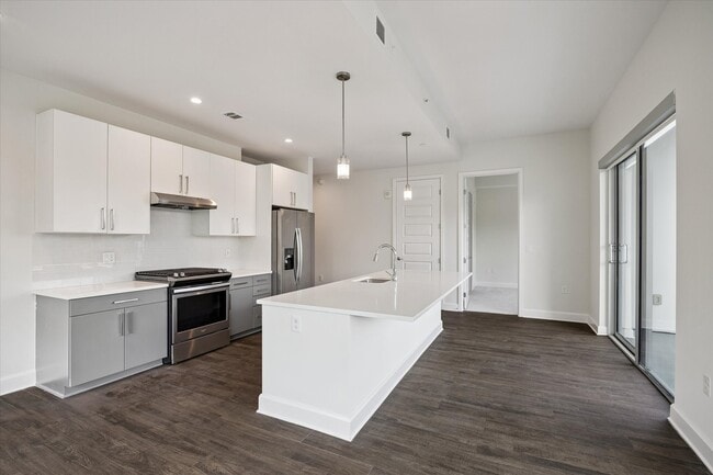 Photo - 2000 Hughes Landing Blvd Unit 339