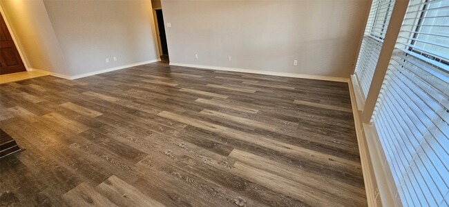 Photo - 4027 Avanti Dr